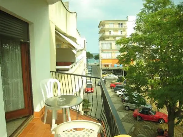 La Marina Casa de hóspedes 2*